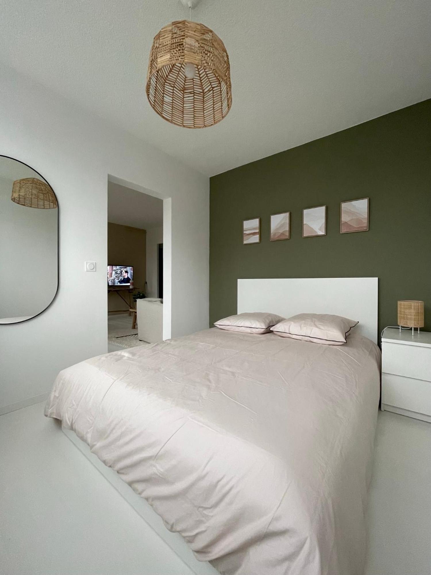 Au Coeur De La Ponetie Appartement